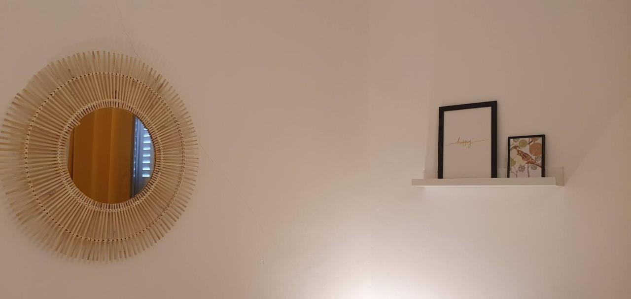 Studio Et Appartement A 2 Pas De La Cite カルカソンヌ エクステリア 写真